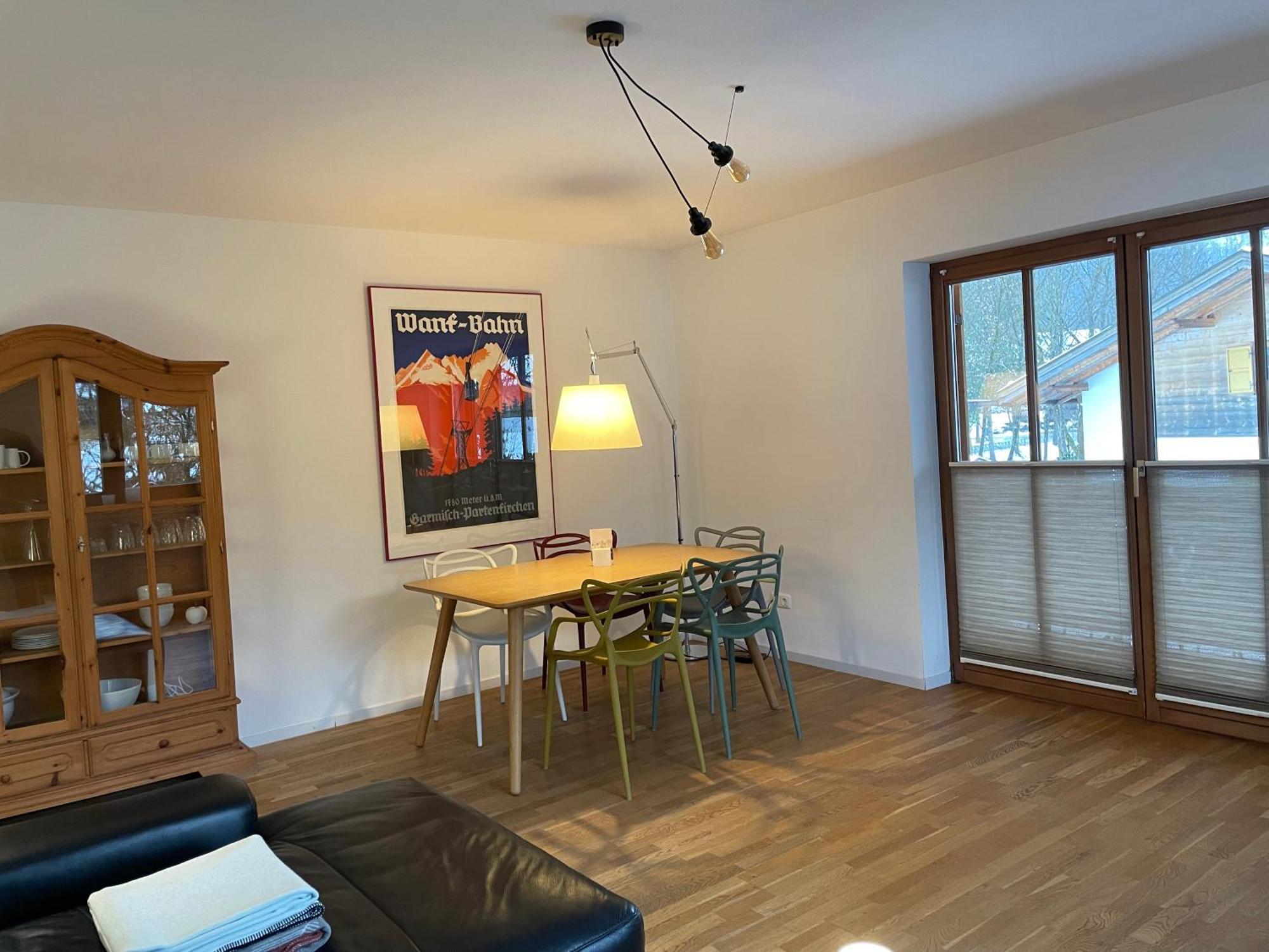 Moderne Mit Zugspitzblick